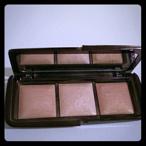 Hourglass Ambient Lightning Pallette